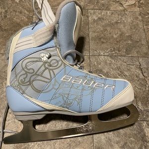 Bauer women’s skates size 7